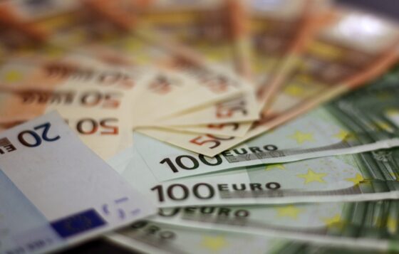 money, euro, banknotes-1033647.jpg
